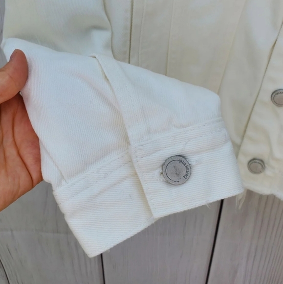 Blank NYC white denim jacket - Picture 8 of 11